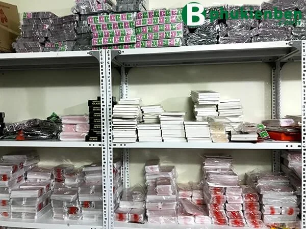 Khám phá top 5 shop chuyên sỉ phụ kiện điện thoại giá rẻ TpHCM 2019 Cua hang ban phu kien gia re tai HCM