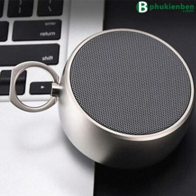 Loa Bluetooth B02 mầu bạc chụp gần