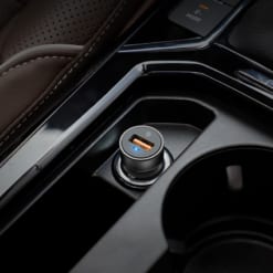 Tẩu sạc trên xe hơi ô tô HOCO Z32A sạc nhanh 18w đẹp