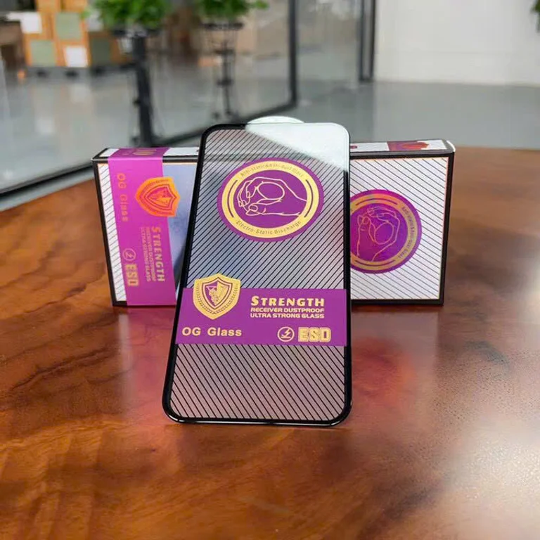 Kính cường lực Áo Giáp Tím (Mới)